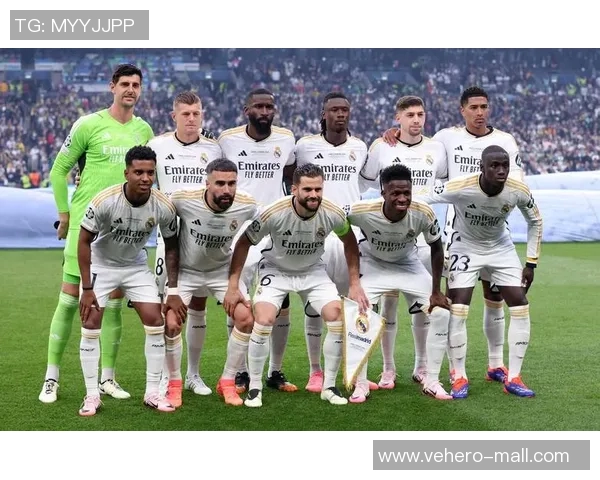 德里赫特将在下赛季留在皇马备战欧冠，迎接挑战与机遇